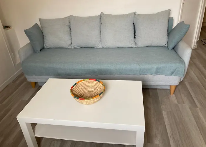 Bright And Airy For 2 Guests Near Marche Provencal * Antibes