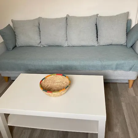Bright And Airy For 2 Guests Near Marche Provencal * 앙티브